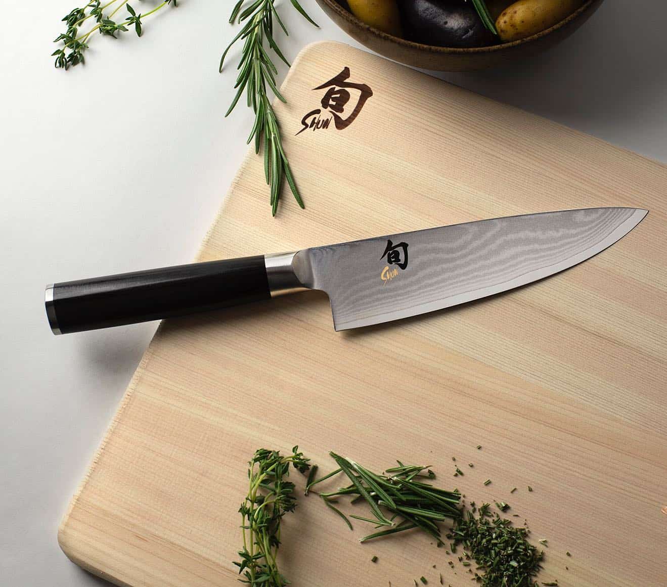 https://cdn.luxist.org/wp-content/uploads/2023/07/Top-5-Best-Kitchen-Knives-jpg.webp