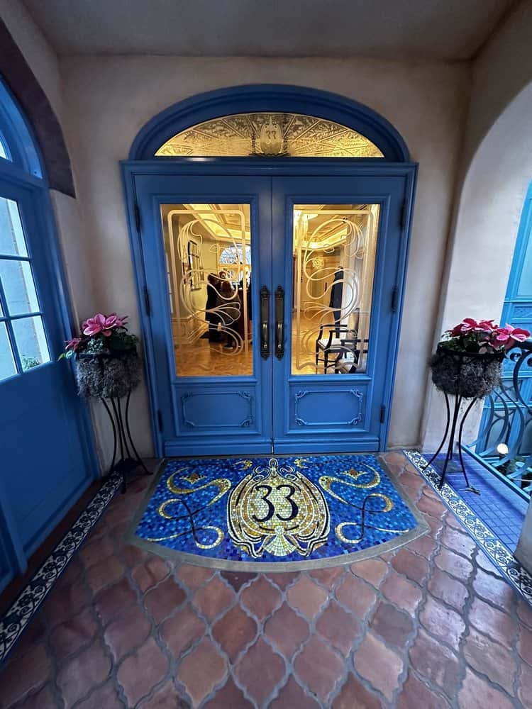 Inside Disneyland's Secret Club Reserved For Only the Elite